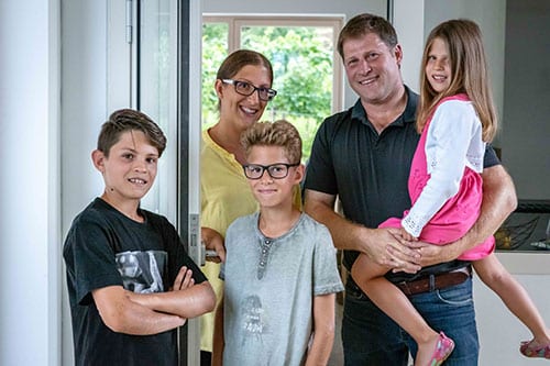 Winzer Andreas Eder und seine Familie
